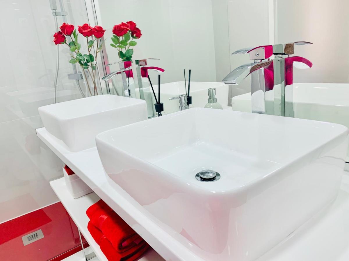 Rooms In Lisbon 3 Min From Metro Bela Vista Esterno foto