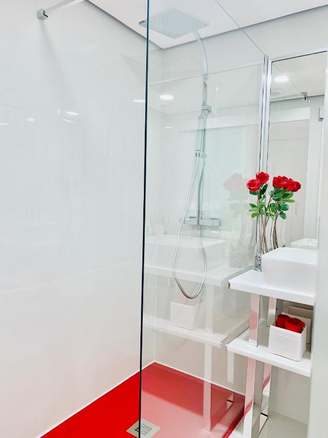 Rooms In Lisbon 3 Min From Metro Bela Vista Esterno foto